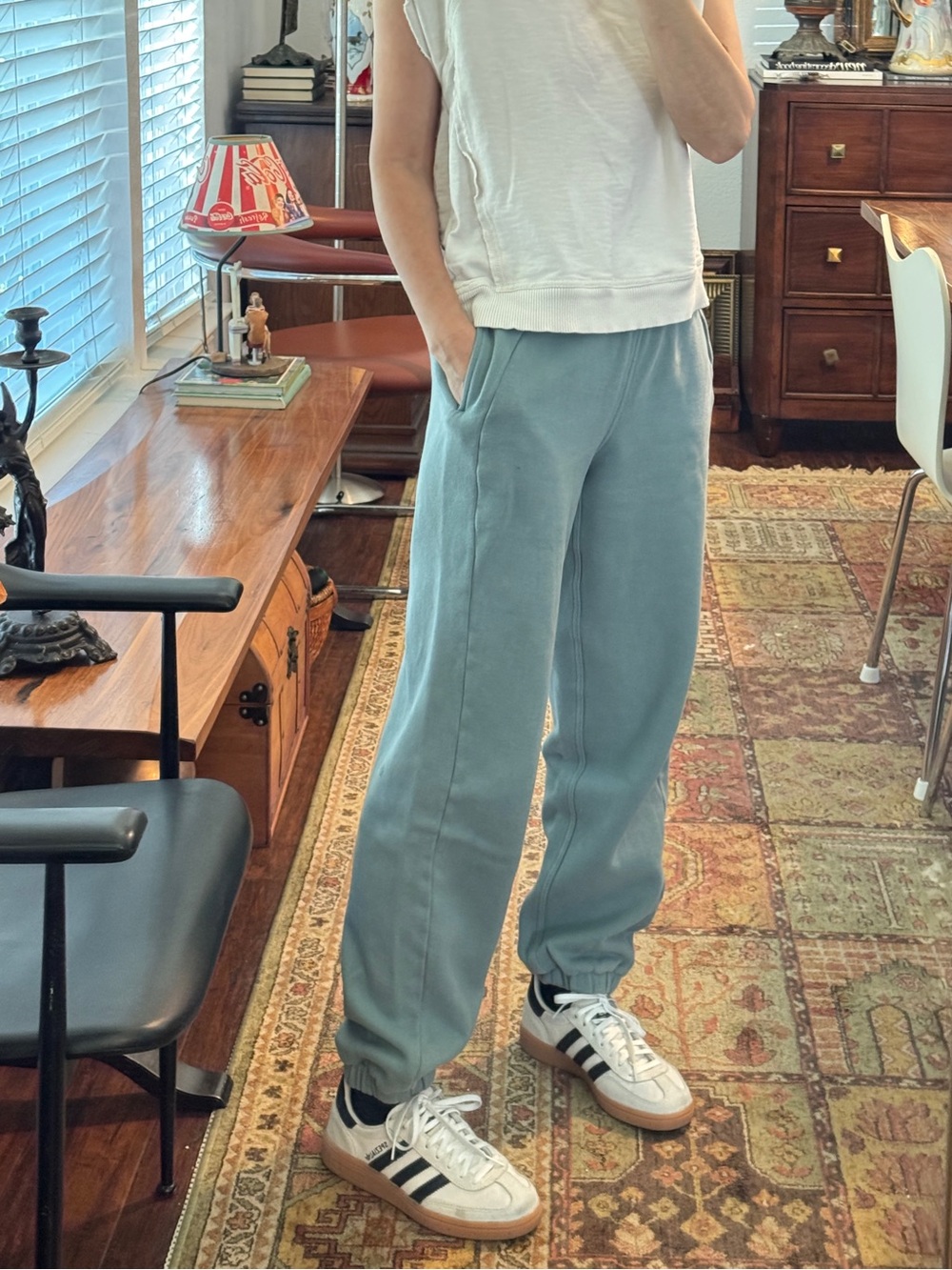 Lululemon Scuba Mid-Rise Oversized Jogger Sage Green Size XXS
